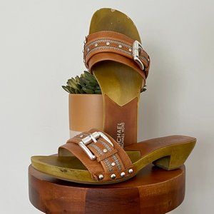 MICHAEL Michael Kors Westchester Wood Slide Size 7